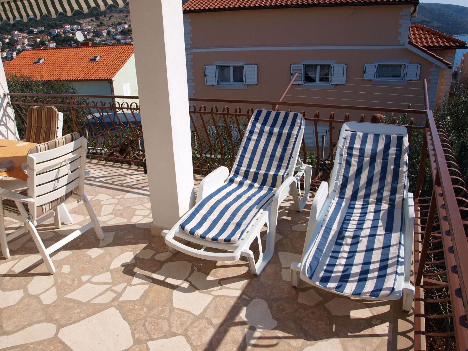 Apartments Mirja - 100M From The Beach & Parking 特罗吉尔 外观 照片